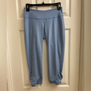 BEYOND YOGA Cropped Leggings